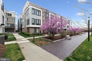 Building Photo - 120 Ike Dr