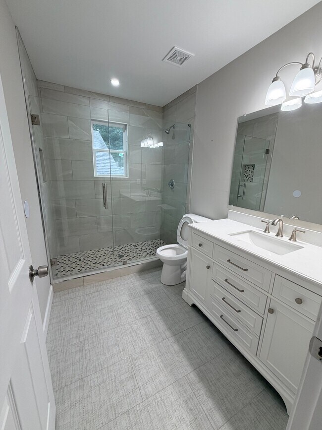 Foto del edificio - 1104 Oak Knoll Terrace SE