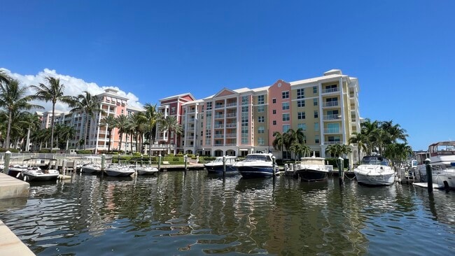 Building Photo - 804 E Windward Way