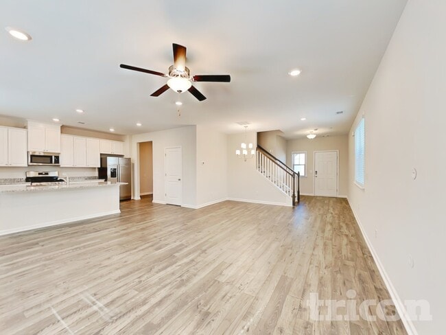 Building Photo - 317 Knowles Pl