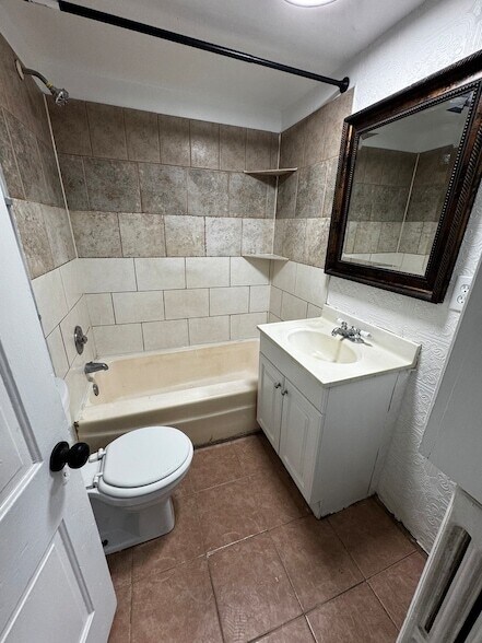 Foto del edificio - 1488 E Thacker St