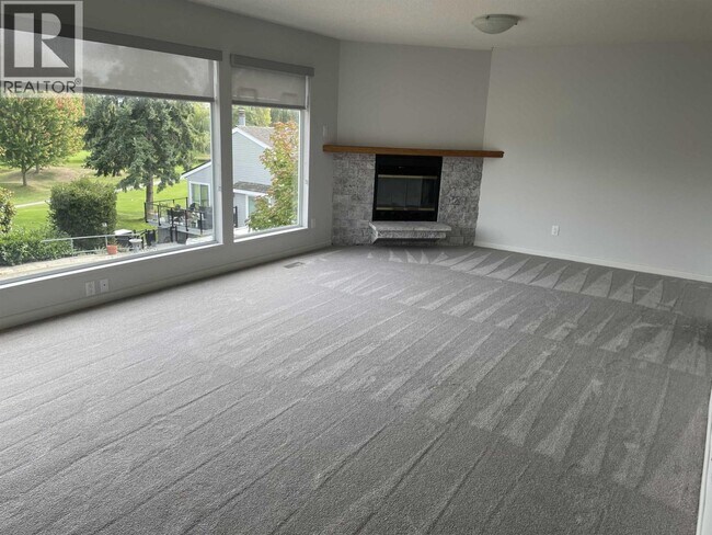 Photo du bâtiment - 1426 View Crescent