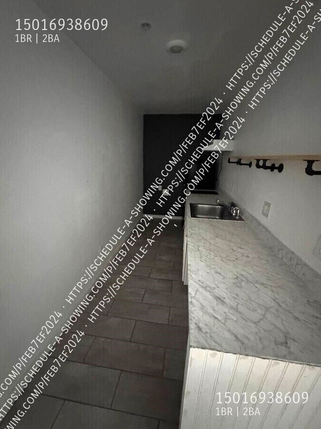Foto del edificio - 5390 Central Ave