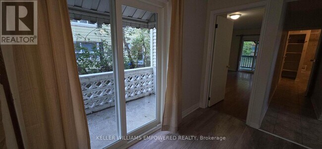 Photo du bâtiment - 89 Centre St E