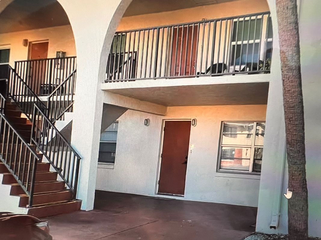 Foto principal - 400 Auburn Dr