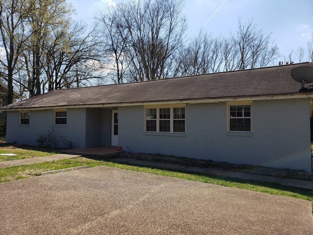 Primary Photo - 108 Webb Rd
