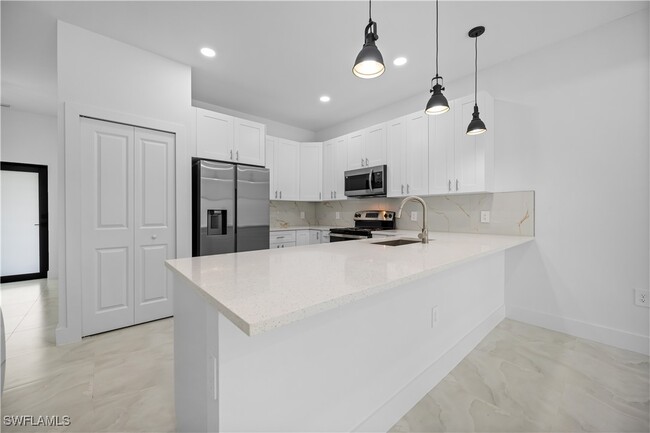 Building Photo - 2400 Wanda Ave N