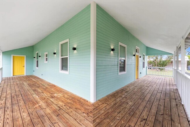 Foto del edificio - 4955 Old Lucerne Park Rd