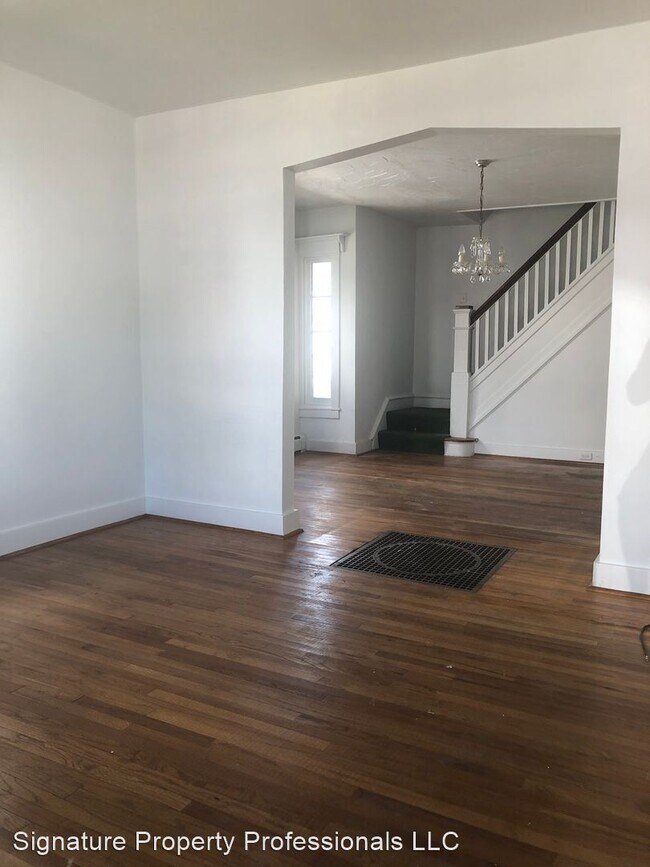 Building Photo - 3 br, 1 bath House - 2244 Reading Ave