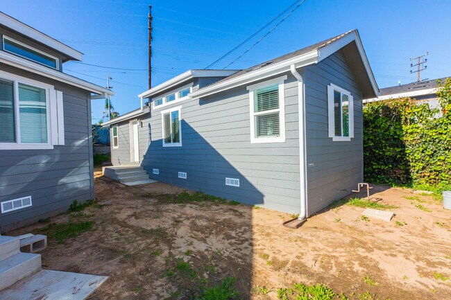 Building Photo - 8533 Kittyhawk Ave
