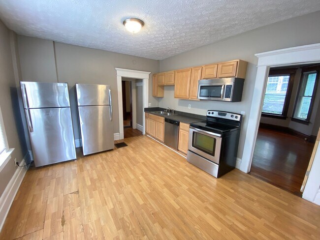 Foto del edificio - 171 E Northwood Ave