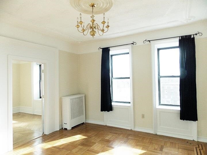 Foto principal - 2672 John F. Kennedy Blvd