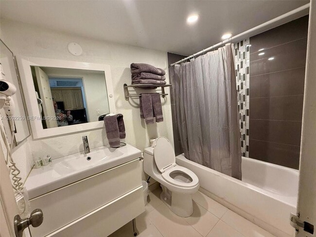 Photo - 19201 Collins Ave Apartment