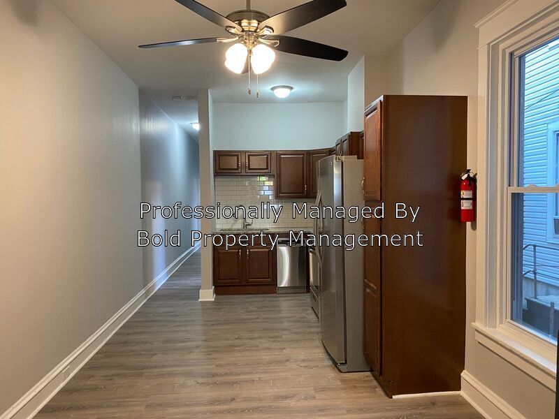 Foto principal - 246 N 11th St