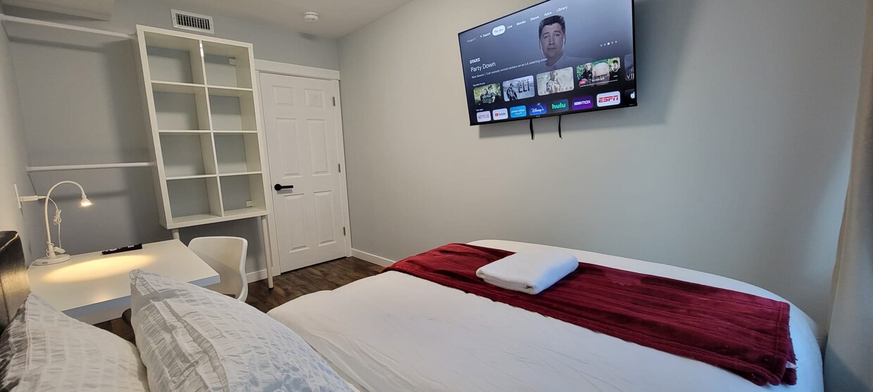 Photo - 19925 Wallingford Ave N (Shoreline, WA)