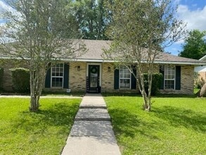 Building Photo - 38043 Mistletoe St
