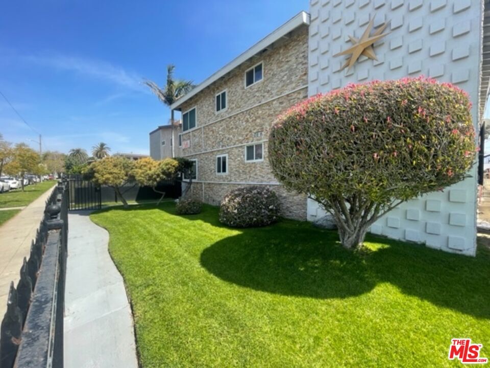 Foto principal - 628 S Osage Ave