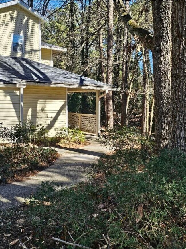 Photo - Fantastic Location in North Fulton! House