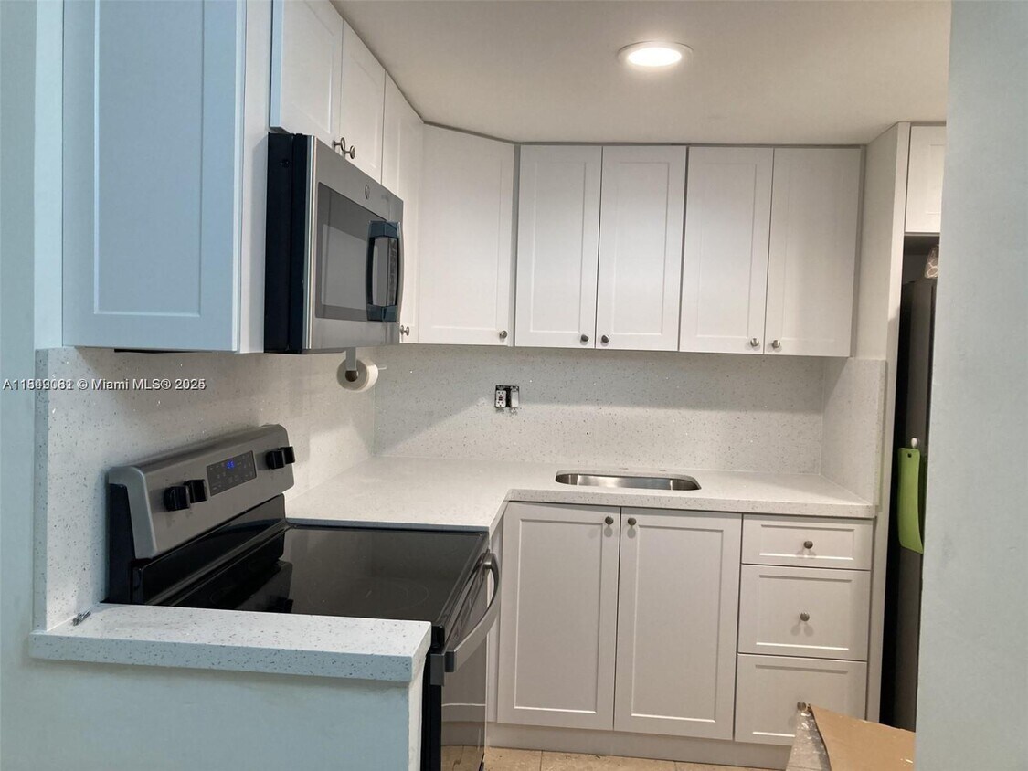 Foto principal - 1201 SW 13th St