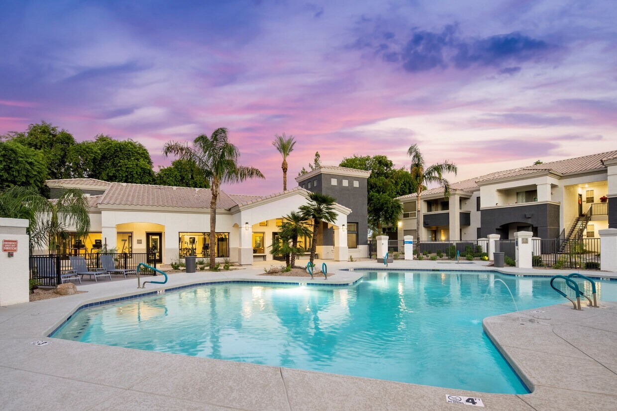 17500 N 67th Ave, Glendale, AZ 85308