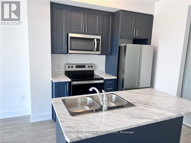 Photo du bâtiment - 460-460 Dundas St E