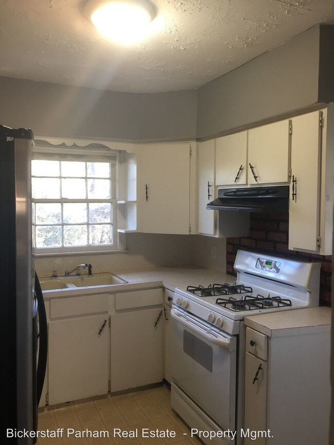 Foto del edificio - 3 br, 1 bath House - 5360 Rodgers Drive