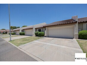 Building Photo - 9143 N 68th Dr