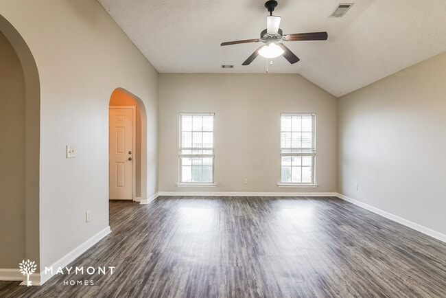 Building Photo - 1677 Buena Vista Blvd