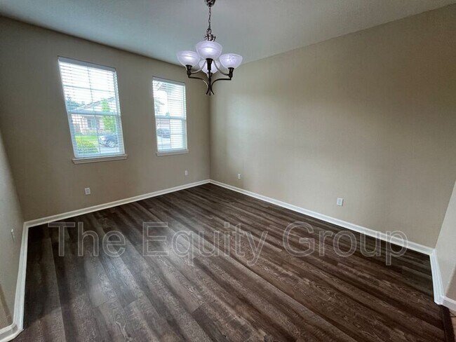 Foto del edificio - 3946 W Elkhorn Ave