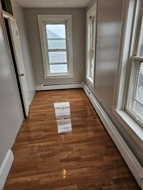 Primary Photo - 218 Walnut St