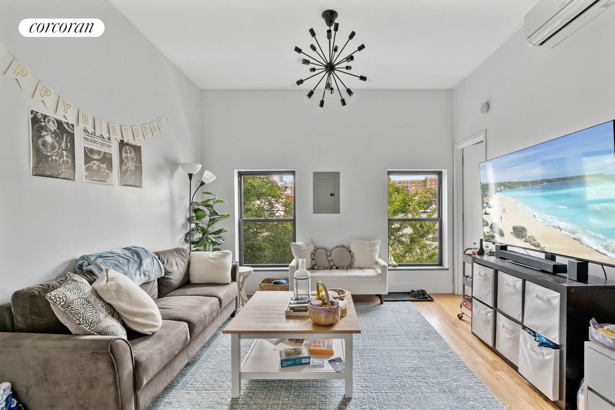 Foto principal - 81 Clermont Ave