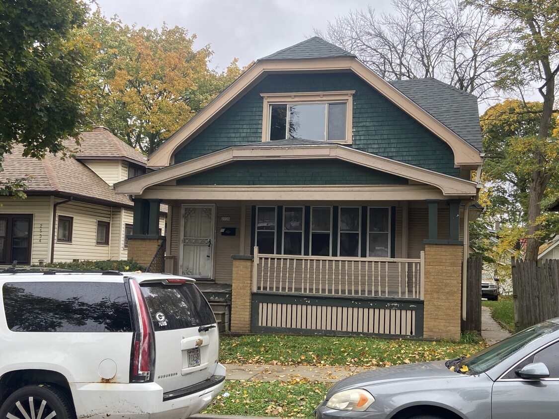 Primary Photo - 2530 N 52nd St