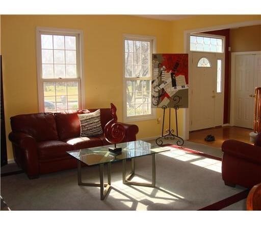 Building Photo - 14 Matthew Ct