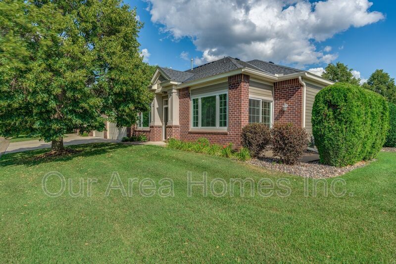 Foto principal - 12029 Vermillion St NE