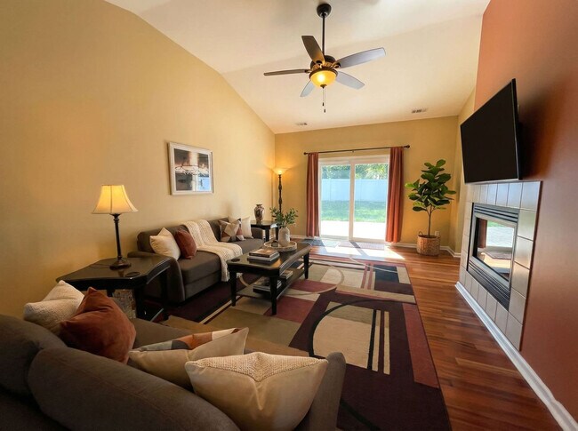 Foto del edificio - 3310 Wrangle Hill Rd