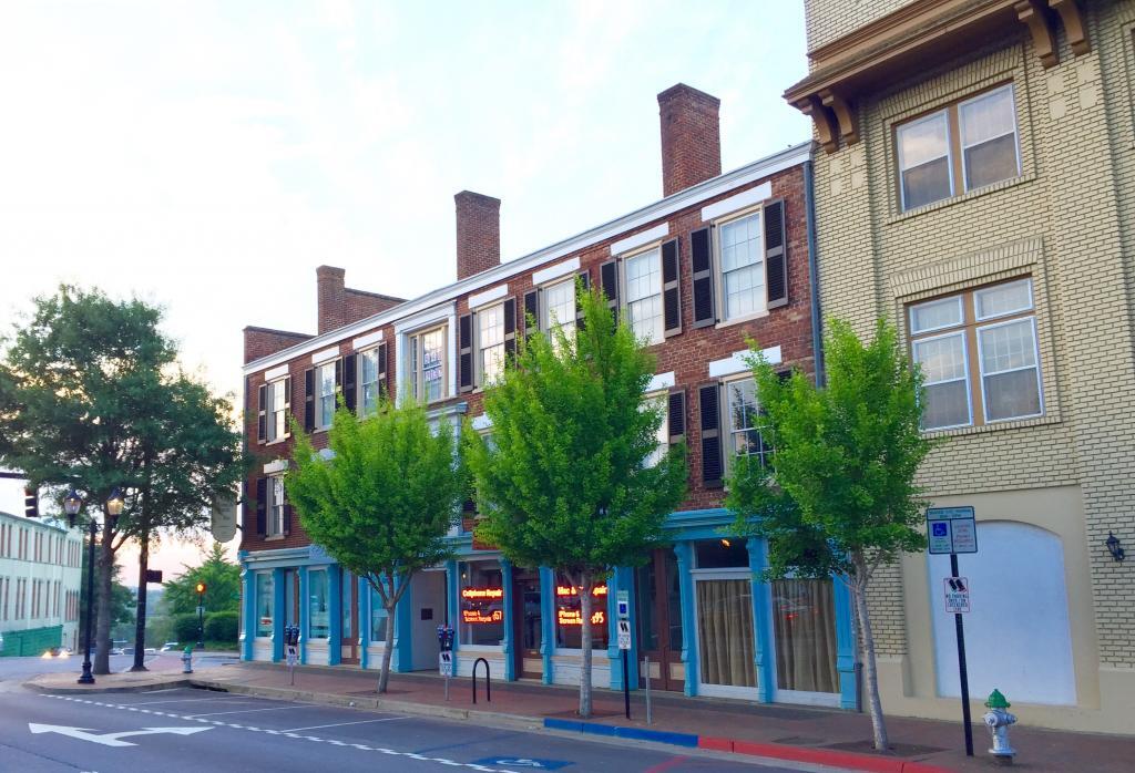 Primary Photo - 480 E Broad St