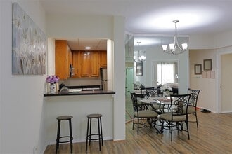 Building Photo - 2213 S Braeswood Blvd