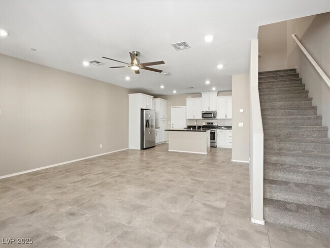 Foto del edificio - 6270 Cappadocia St