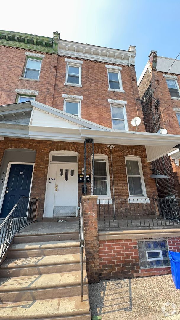 Building Photo - 4241 W Stiles St