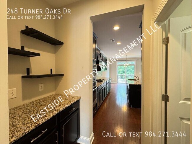 Building Photo - 248 Turner Oaks Dr