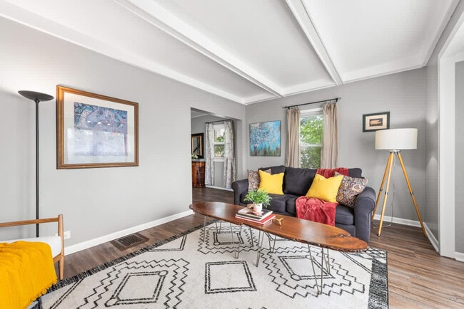 Foto del edificio - 3175 Rocky River Dr