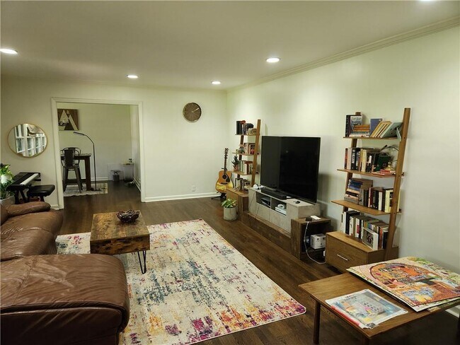 Foto del edificio - 2364 Clairmont Rd