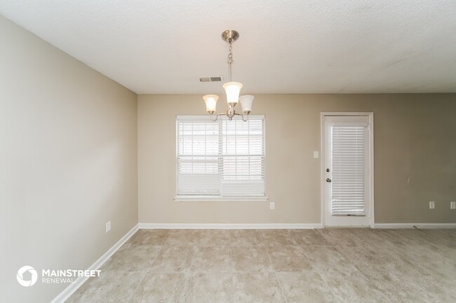 Foto del edificio - 3039 Meadows Ln