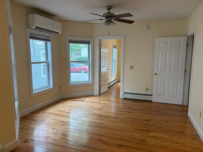 Photo - 87 North St (Burlington, VT) Apartment