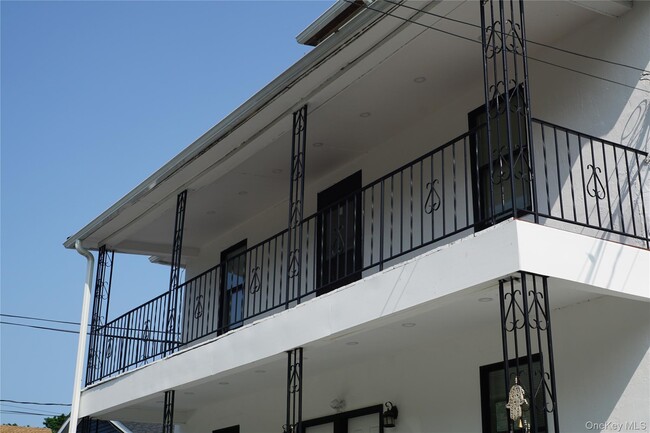 Foto del edificio - 70 Dobbs Ferry Rd