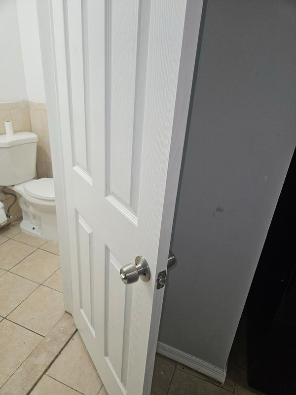 Foto del edificio - 1119 E 214th St