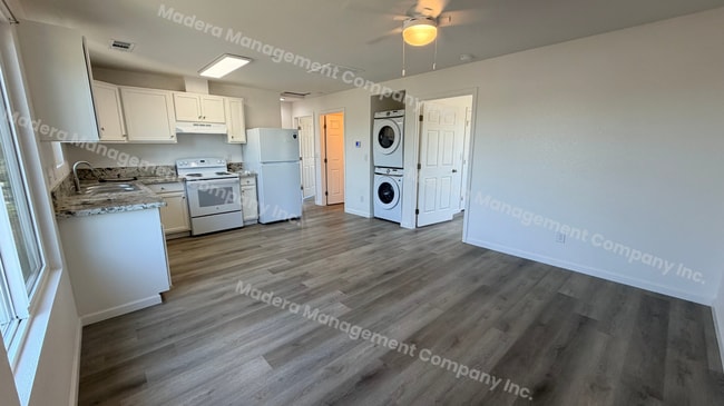 Building Photo - Villa De Ramon Apartment
