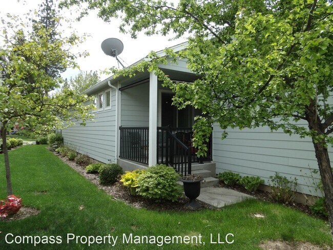 Building Photo - 3 br, 2 bath House - 1113 Grove Way CDA ID...