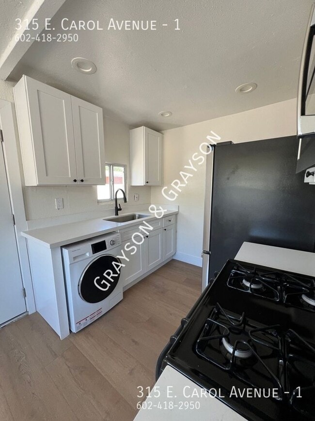 Photo - 315 E Carol Ave Apartment