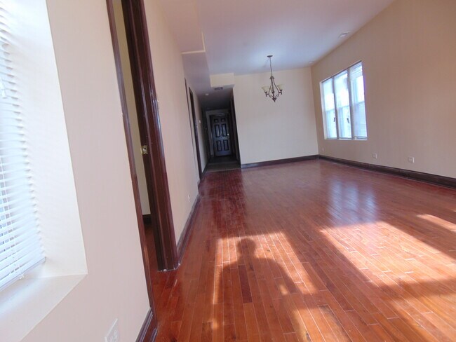 Foto del edificio - 8635 S Bishop St